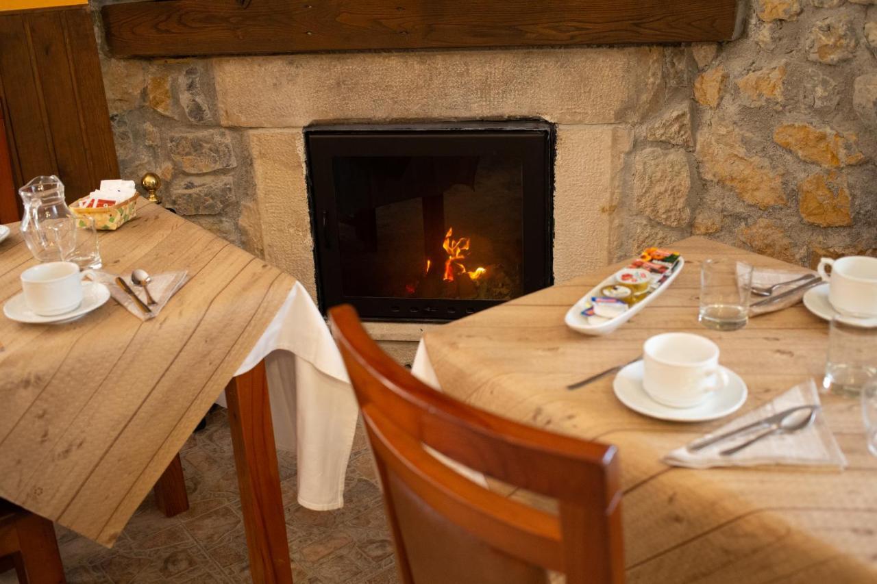 La Casona De Cardes Hotel Cangas de Onis Luaran gambar